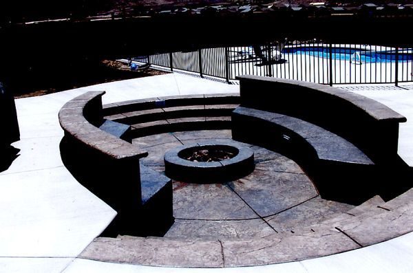 Sierra Design Concrete Fire Pits & Seat Walls project
